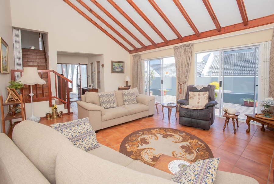 4 Bedroom Property for Sale in Selborne Eastern Cape